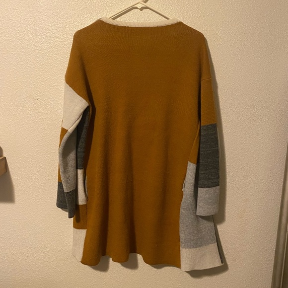 Sweater - Picture 2 of 2